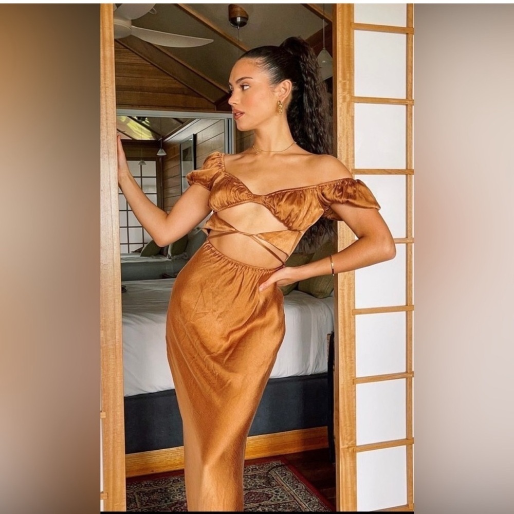 NWT VRG GRL Au Revoir Bias Cut Maxi Dress in Tan Size 10